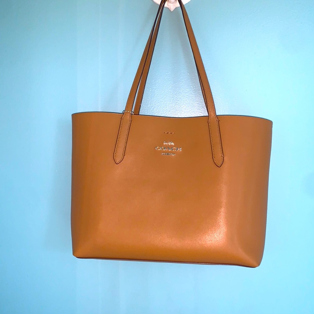 Women’s Coach Purse